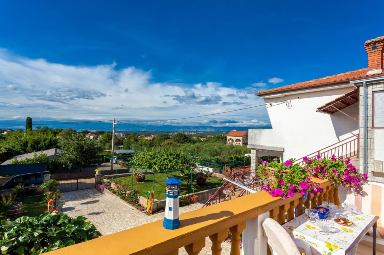 Apartman Luni Sa Bazenom - Malinska, Sveti Anton Sveti Anton  Zewnętrze zdjęcie